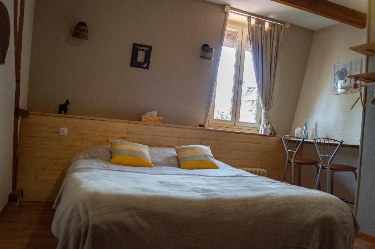 Au Cheval Noir Bed & Breakfast *